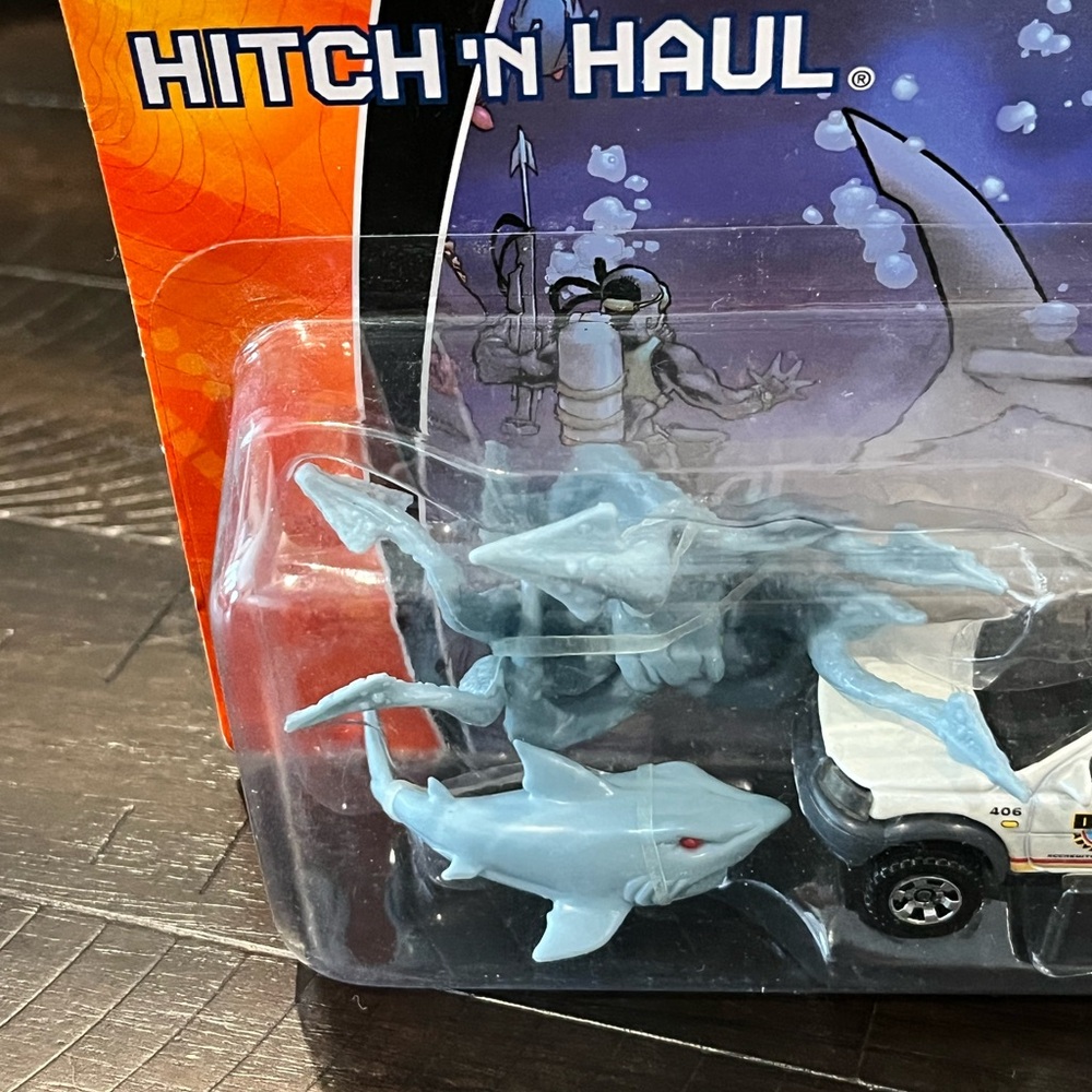 2007 MBX HITCH 'N HAUL 1:64 SCALE DIE CAST SET - WILD WATER M9613 Diecast - Picture 2 of 7